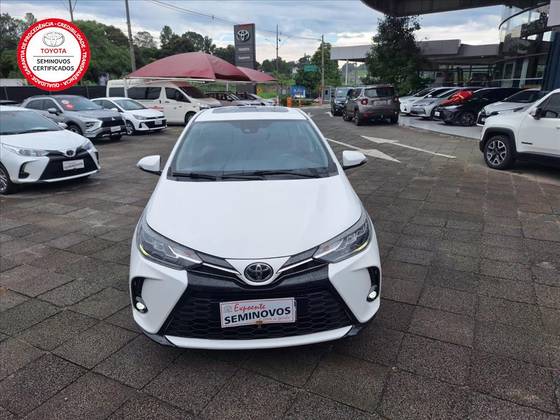 TOYOTA YARIS 1.5 16V FLEX SEDAN XLS CONNECT MULTIDRIVE TOYOTA YARIS 1.5 16V FLEX SEDAN XLS CONNECT MULTIDRIVE